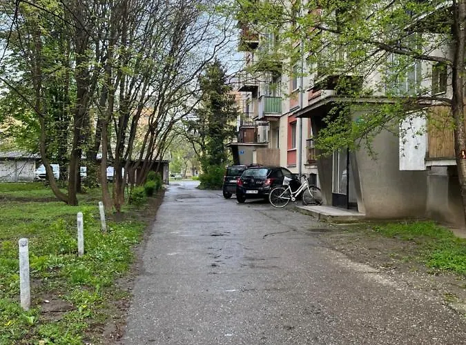 アパート Lala ソンボル